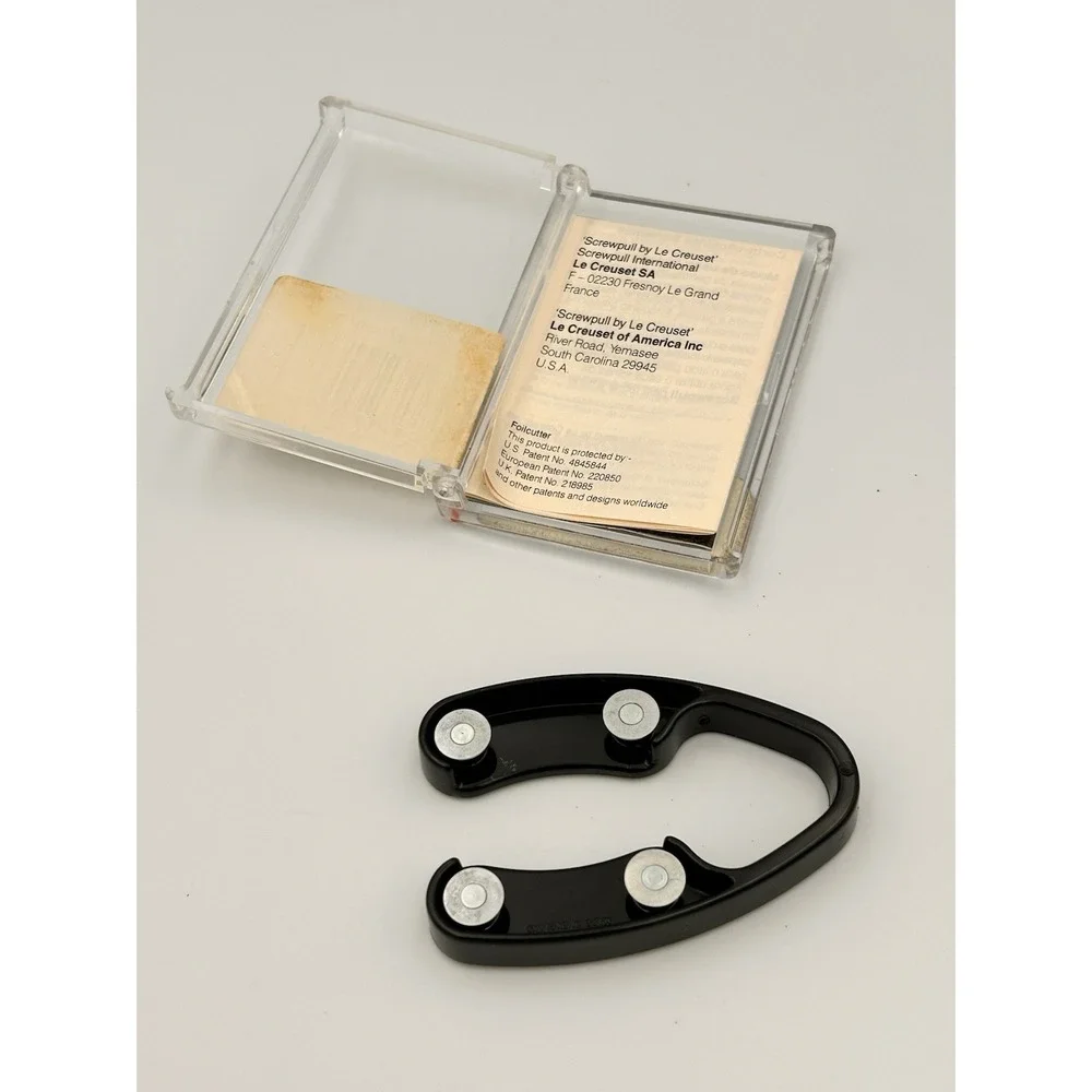 Le Creuset Screwpull Foilcutter Wine Bottle Opener W/Original Package